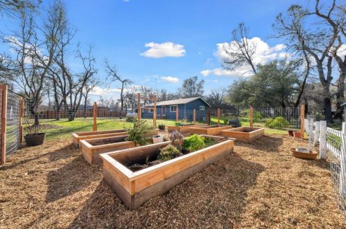 4210 Val Verde Rd, Loomis CA  95650-9473 exterior