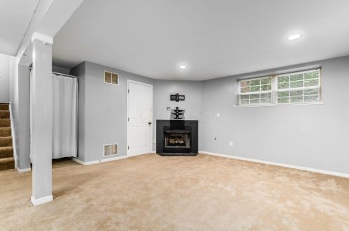 306 Preswicke Ml, Blacklick OH  43004-8462 exterior