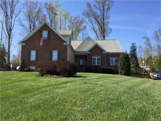 8806 Sugar Hill Ct, Midlothian VA  23112-6891 exterior