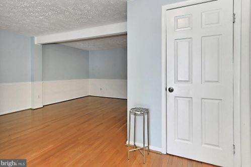 7520 Aspenpark Rd, Lorton VA  22079-4501 exterior