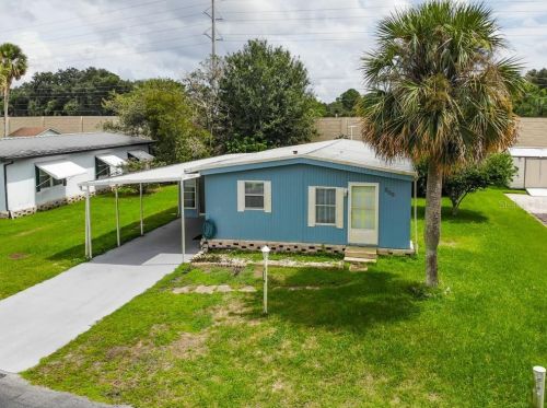 209 Meadow Lark Dr, Osteen, FL 32764-8507