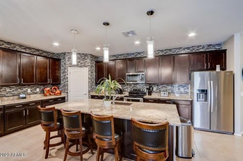 16105 183rd Dr, Sun City, AZ 85388-7685
