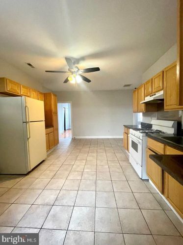 1344 Ellsworth St, Philadelphia, PA 19147-4430