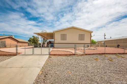 5968 Gazelle Dr, Bullhead City, AZ 86426-9107