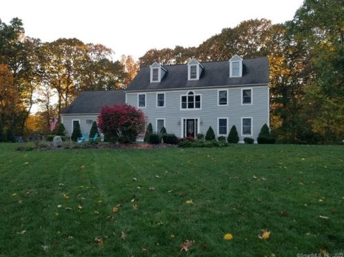6 Jeremy Dr, East Lyme, CT 06333-1544