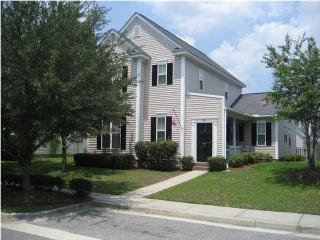 88 Creekside Dr, Summerville, SC 29485-8192