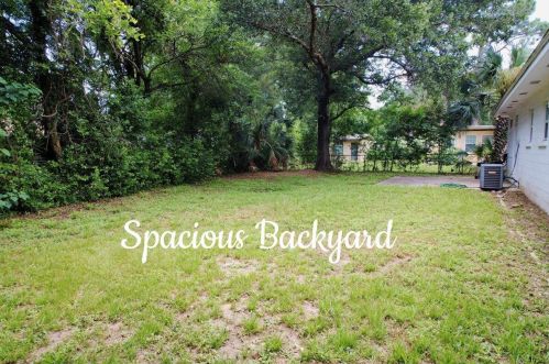 207 Emerald Ave, Pensacola, FL 32505-3721