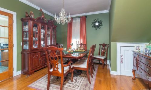 5 Todd Pl, Crotonville NY  10562-3424 exterior