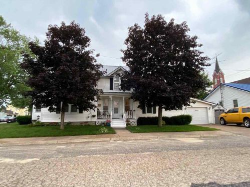 701 Mclean Ave, Tomah, WI 54660-1918