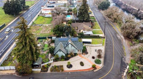 3654 Riverside Dr, Riverbank, CA 95367-2050