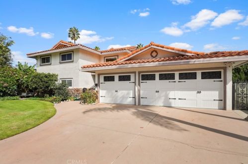 8411 Ives St, Paramount CA 90723-4441 exterior