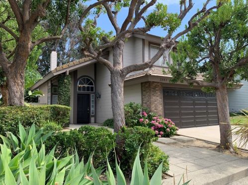 3251 Oakleaf Ct, Chino Hills, CA 91709-2403
