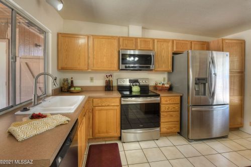 2790 Wentworth Rd, Tucson, AZ 85749-9285