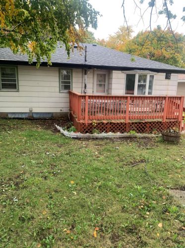 6325 Boehlke Ave, Milwaukee, WI 53223-5412