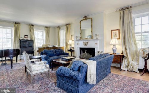 9414 Georgetown Pike, Great Falls VA  22066-2735 exterior