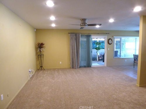 26322 Long Oak Dr, Santa Clarita, CA 91321-1327