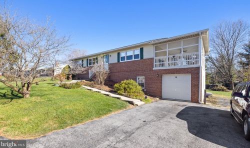 2102 Flowing Springs Rd, Charles Town WV  25414-5853 exterior