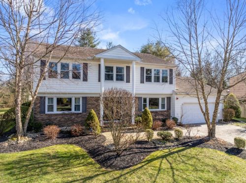 3 Stockton Ct, East Brunswick, NJ 08816-3424