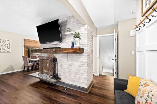 4230 Dodge St, Duluth MN  55804-1448 exterior