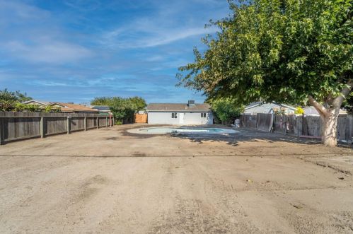 546 Libby Ln, Lathrop CA  95330-9545 exterior