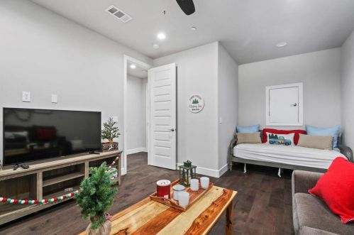 559 Greenwood Dr, Meadow Vista CA  95722-9708 exterior