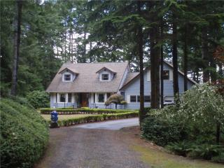 4975 Alpenglow Dr, Bremerton, WA 98312-9605
