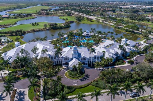 2878 Aviamar Cir, Naples FL  34114 exterior