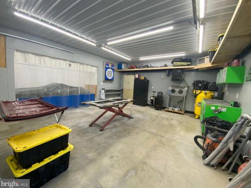 412 Washington Ave, Downingtown PA  19335-2708 exterior