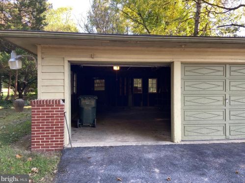 305 Earl St, Lees Cross Roads, PA 17257-8601