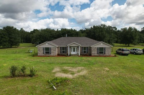 9952 Jeno Rd, Milton, FL 32583-9343