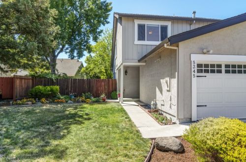 5345 Rainflower Dr, Livermore, CA 94551-1366