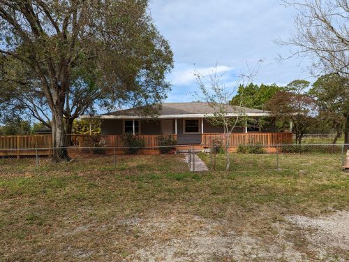 1250 7th St, Vero Beach, FL 32962-4444