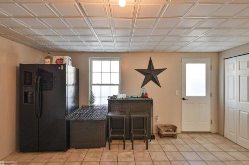 2440 Gillian Ln, Easton PA  18040-5819 exterior