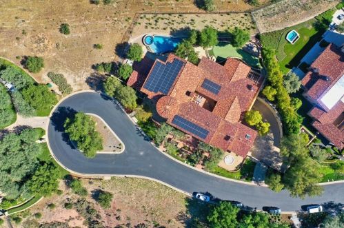 12 Spike Moss, Irvine, CA 92603-0429