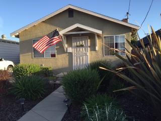 3435 Myrtle Ave, San Diego CA  92104-3814 exterior