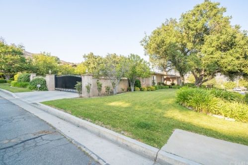 607 Oak Grove Dr, Glendora CA  91741-2258 exterior