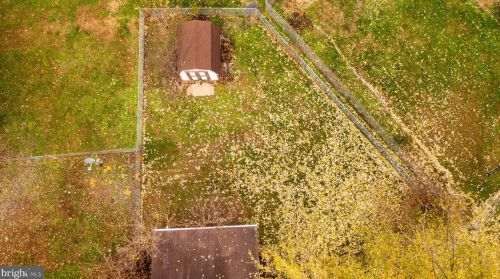 215 Grn Blade Dr, Dover DE  19904-2643 exterior