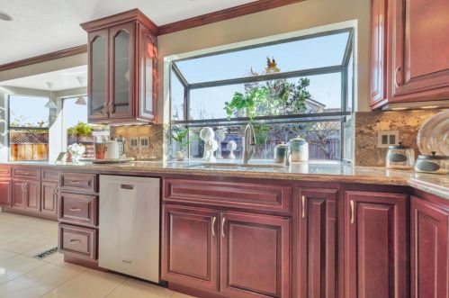 1066 Cross Springs Ct, San Jose CA  95120-1516 exterior