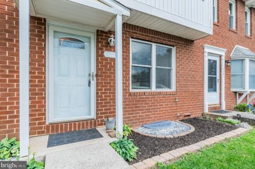 2229 Aspen Dr, Navy Sup Dpt, PA 17055-5584