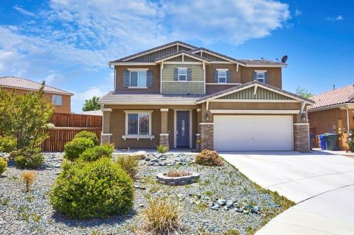 16525 Hastings Pl, Victorville, CA 92395-7822