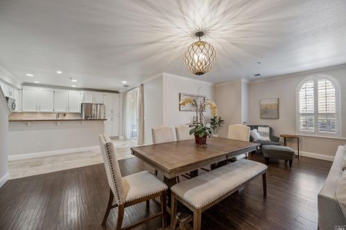 416 Emily Rose Cir, Windsor CA  95492-7732 exterior