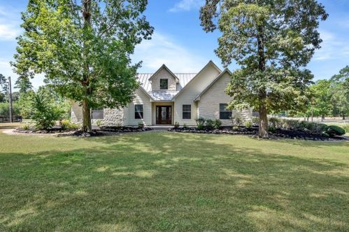 11426 Willis Waukegan Rd, Conroe, TX 77303-4428