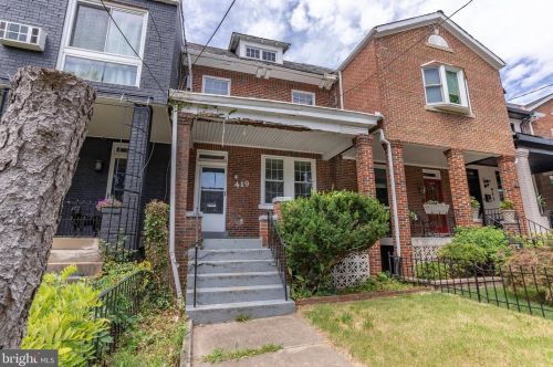 419 Hamilton St, Washington, DC 20011-6313