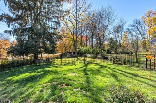 26 Old Smalleytown Rd, Warren, NJ 07059-5446