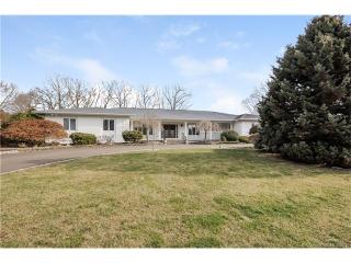 340 Maybrook Rd, Waterbury, CT 06708-3206