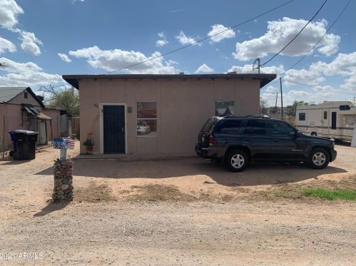 95 Brooks St, Gilbert, AZ 85233-7749