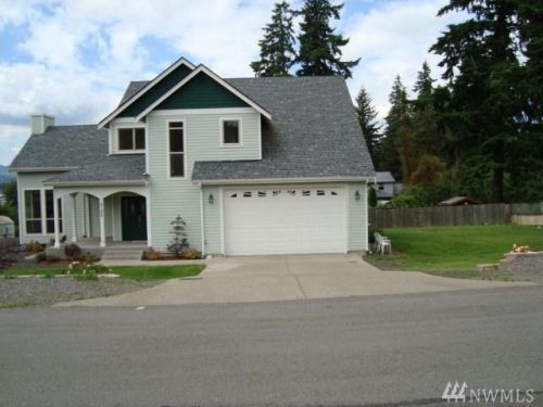 5155 Stingle St, Bremerton, WA 98311-2394