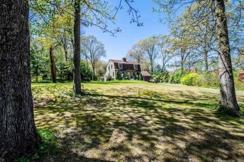 230 Skeet Club Rd, Durham, CT 06422-1010