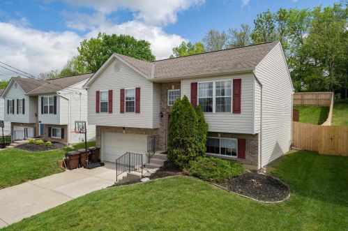 1182 Fallbrook Dr, Covington, KY 41018-3705