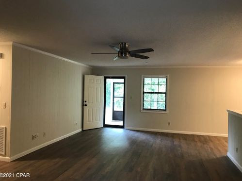 2956 Caledonia St, Marianna FL  32446-3004 exterior